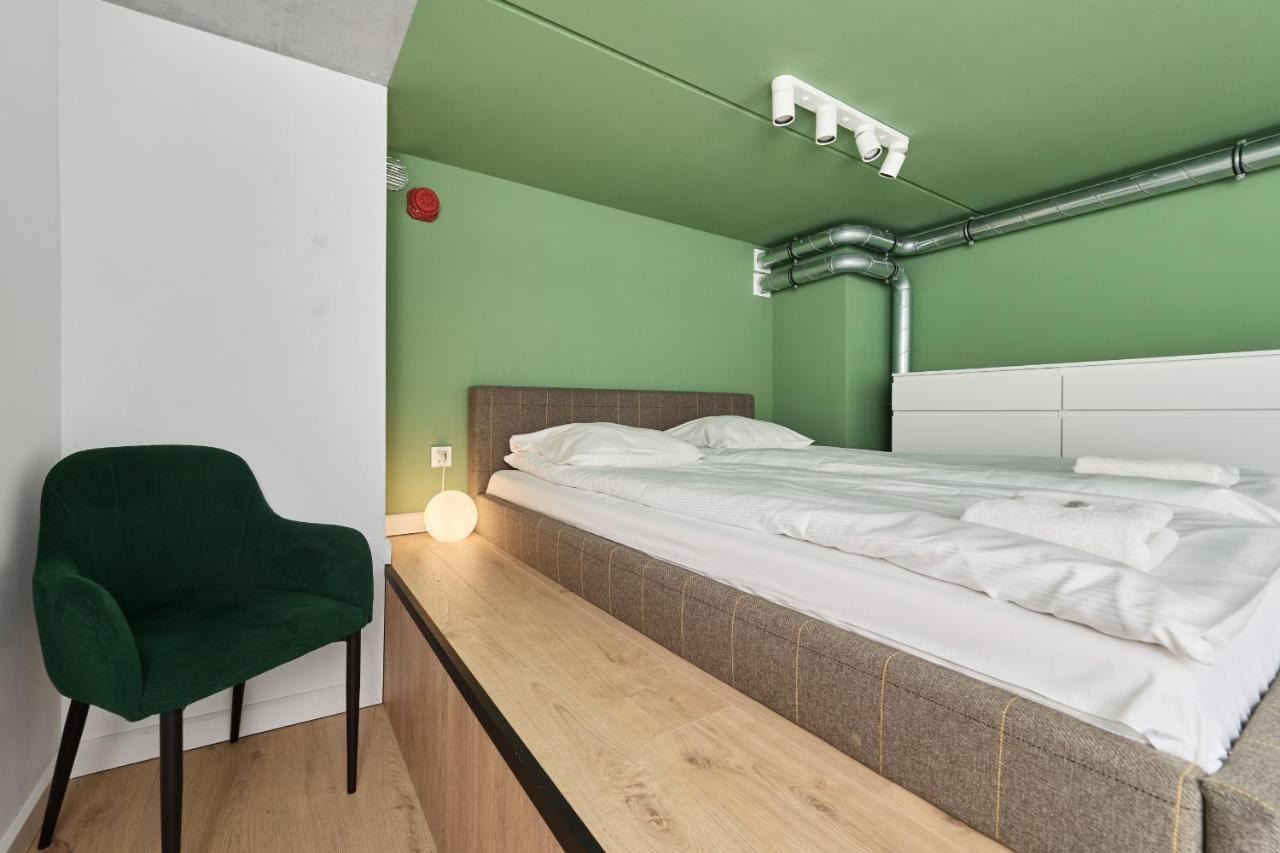 Mezzanine Studio Apartments Zarembowicza Wroclaw Airport By Renters Breslávia Exterior foto