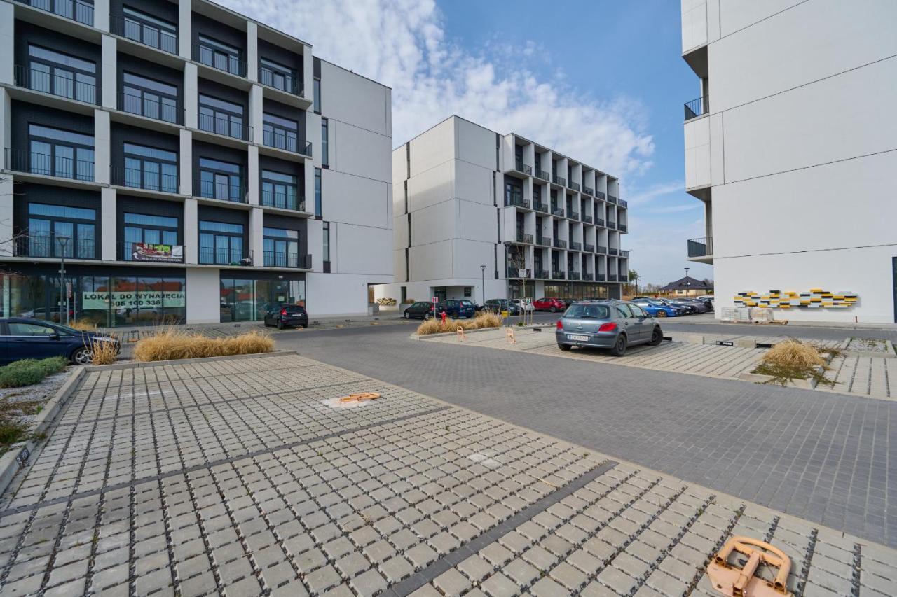 Mezzanine Studio Apartments Zarembowicza Wroclaw Airport By Renters Breslávia Exterior foto