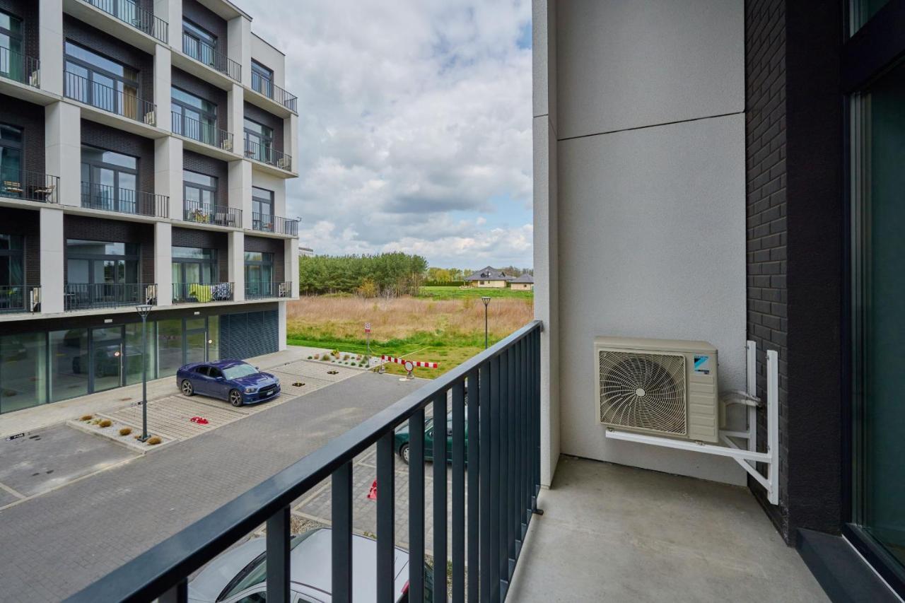 Mezzanine Studio Apartments Zarembowicza Wroclaw Airport By Renters Breslávia Exterior foto